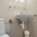 Apartament Tevi *